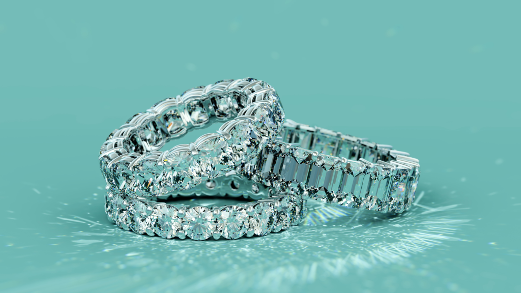 How to Wear an Anniversary Band?