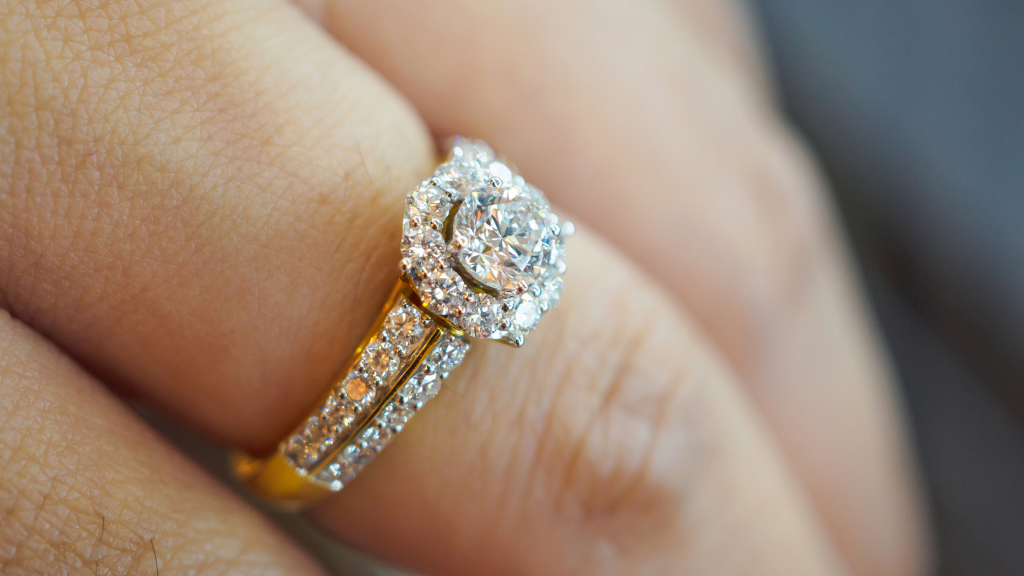 Can I Wear My Diamond Ring In The Shower?