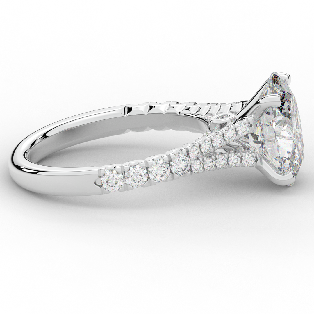 3.45CT.TW OVAL LAB DIAMOND ENGAGEMENT RING - Nazarelle