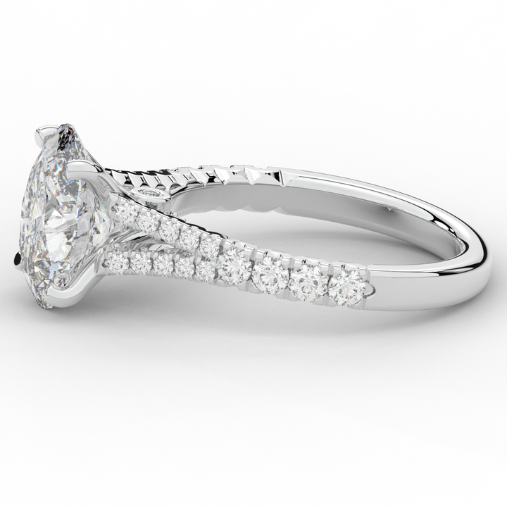 3.45CT.TW OVAL LAB DIAMOND ENGAGEMENT RING - Nazarelle