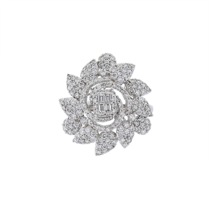 18K White Gold Swirl Flower Cocktail Ring