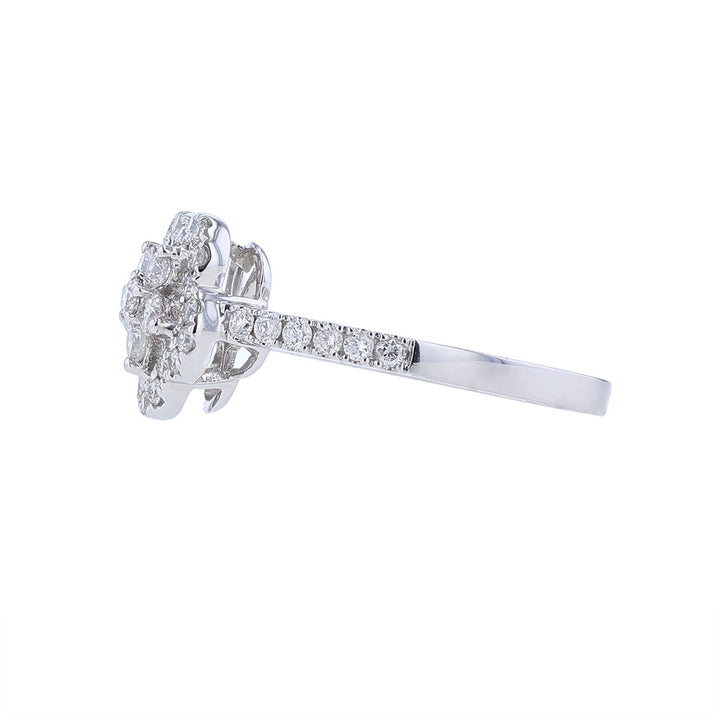 18K White Gold Diamond Flower Ring