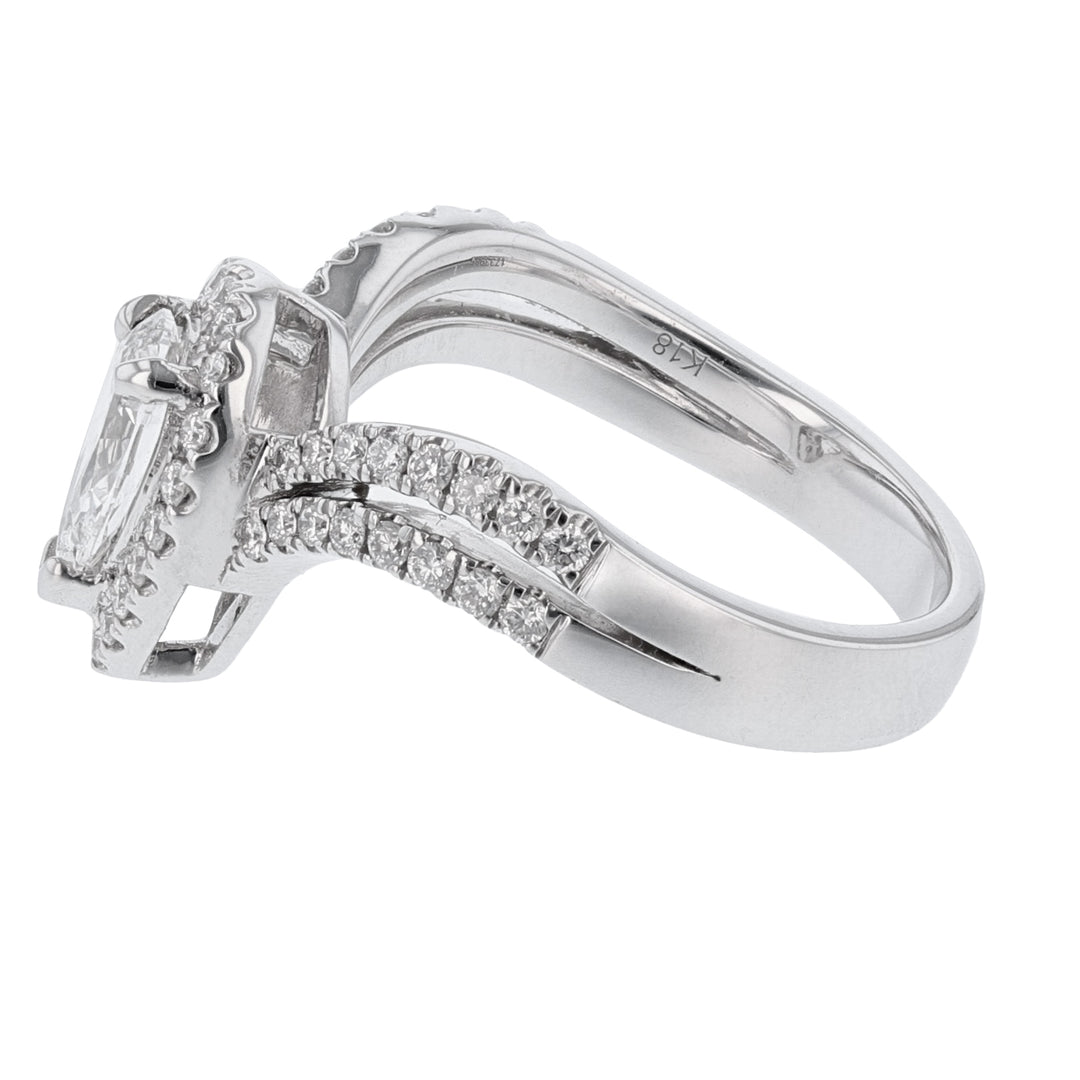 18K White Gold Pear Shape Engagement Ring