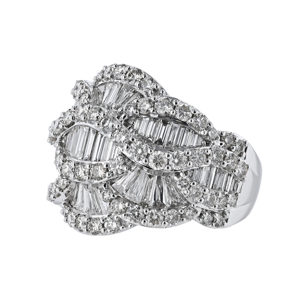 Interwoven Round Baguette Diamond Ring