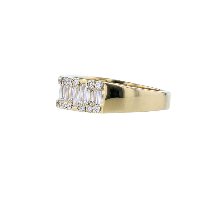18k Yellow Gold Baguette Round Diamond Ring