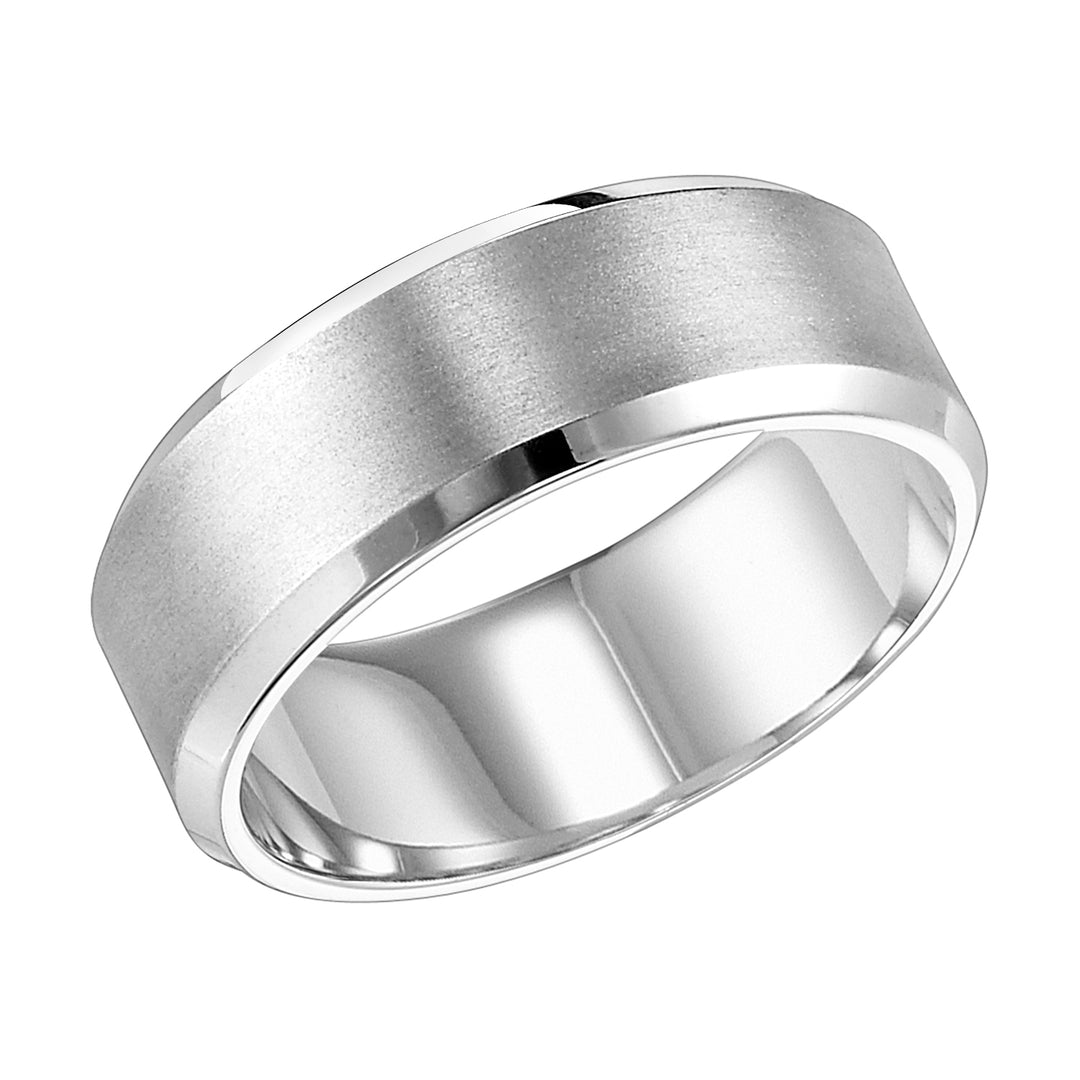 This crisp yet timeless, Comfort Fit wedding features a brushed finish with beveled edge