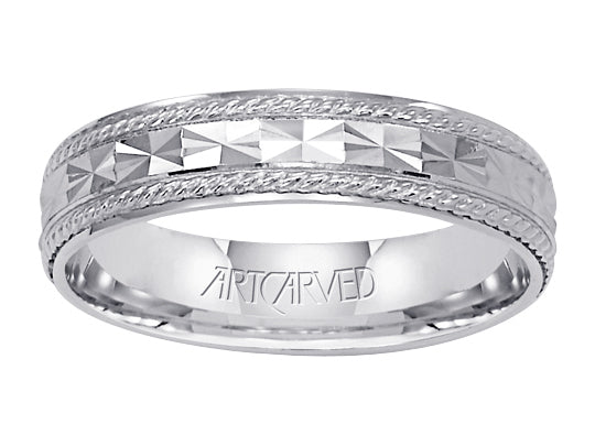Comfort Fit wedding band with engraved design, rope detailing and rolled edges