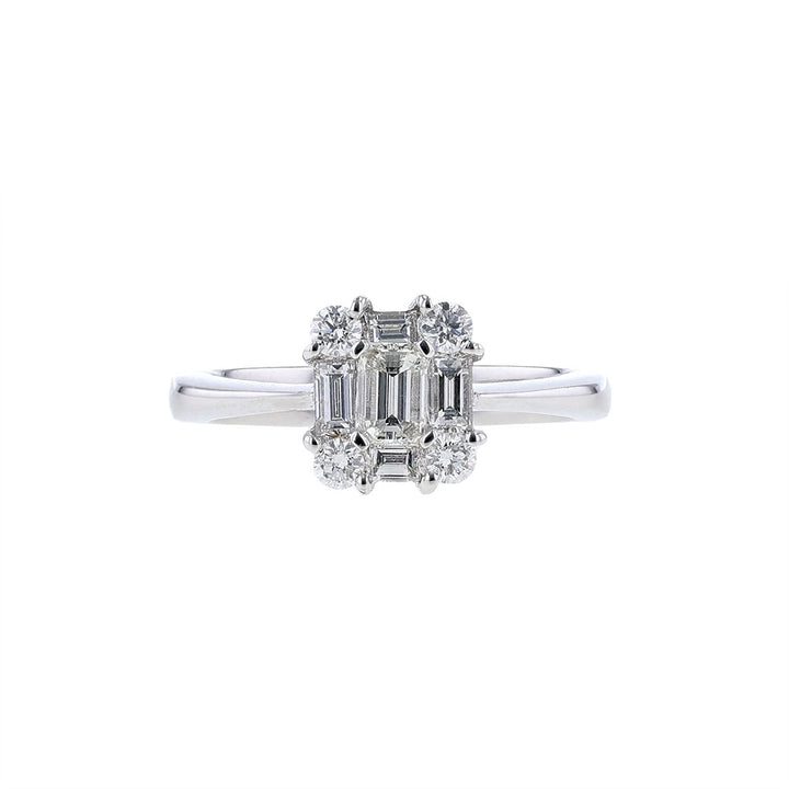18K White Gold  Diamond Cluster Ring