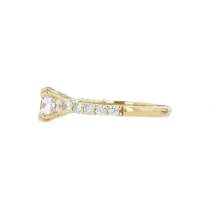 18K Yellow Gold Round Diamond Engagement Ring