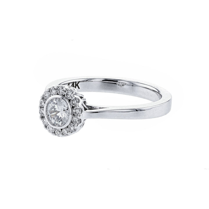 Solitaire Round Halo Diamond Engagement Ring