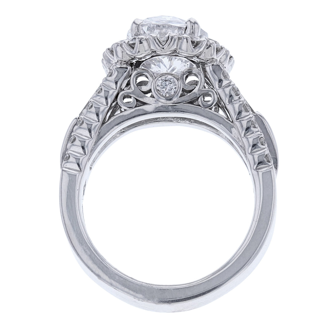 18K White Gold Baguette-Round Diamond Ring