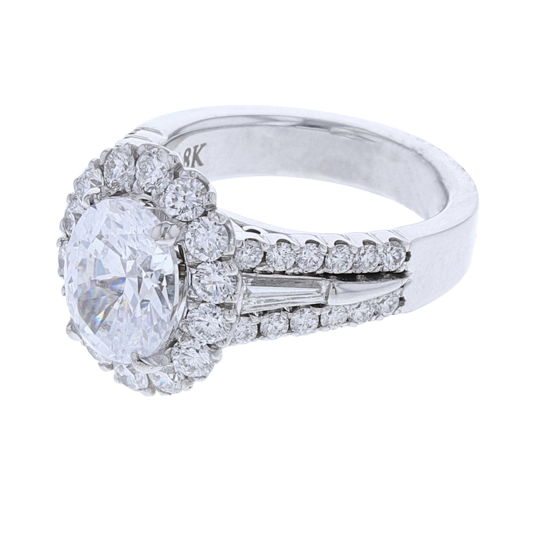 18K White Gold Baguette-Round Diamond Ring