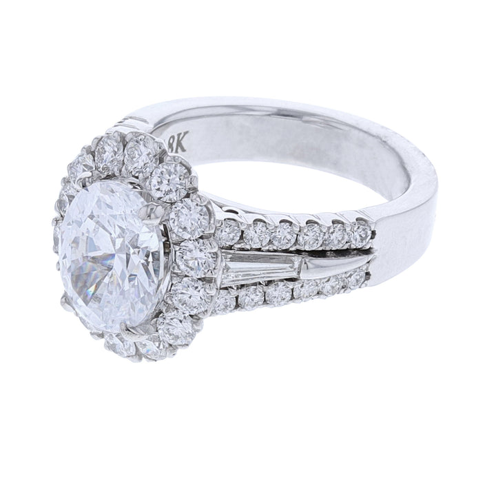 18K White Gold Baguette-Round Diamond Ring