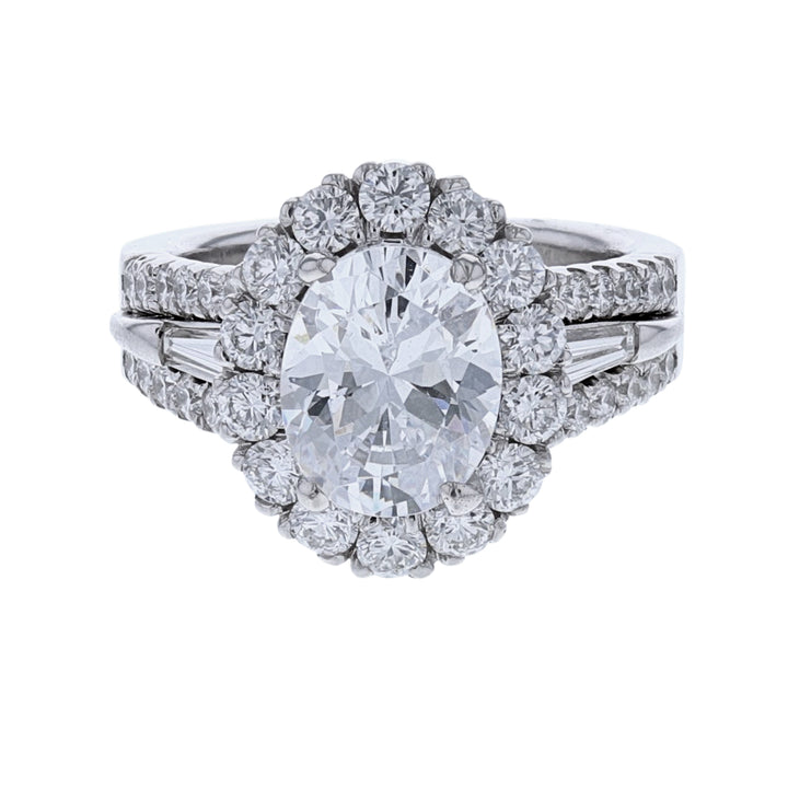 18K White Gold Baguette-Round Diamond Ring