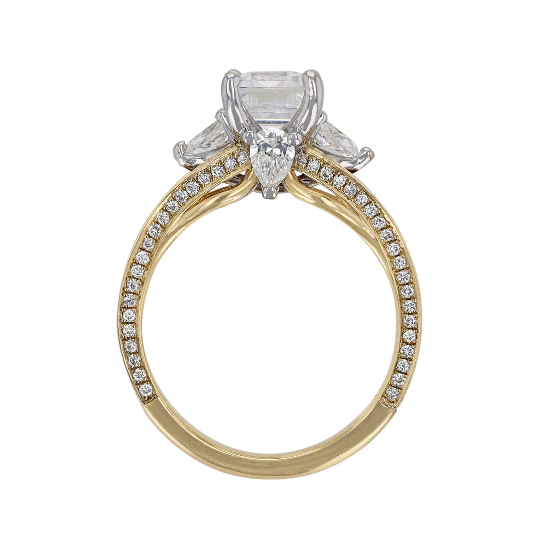 18K Yellow Gold Split Shank Ring, 1.20ct.