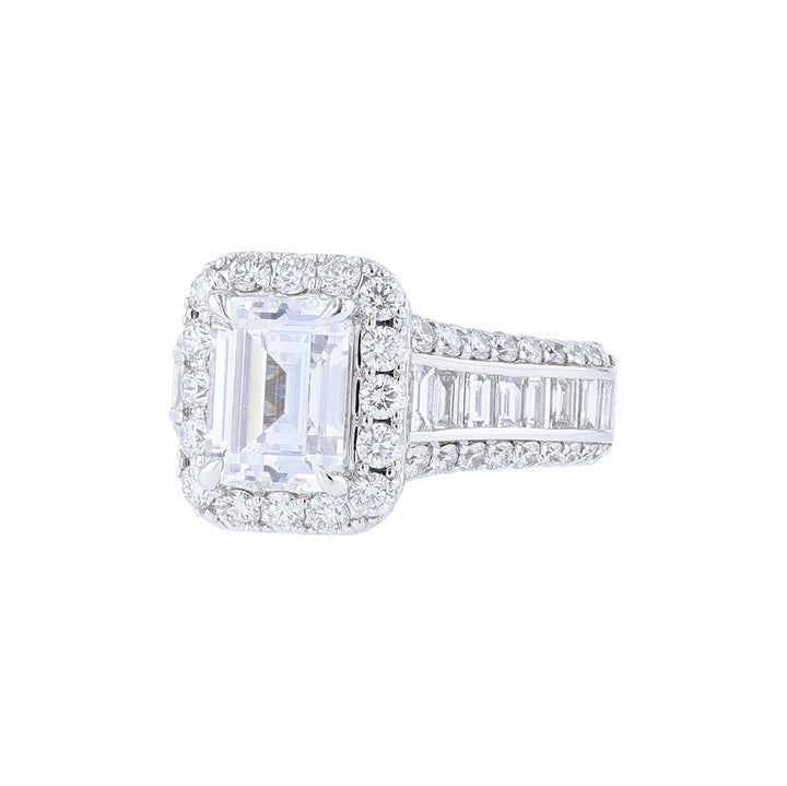 18K White Gold Emerald  Halo Engagement ring
