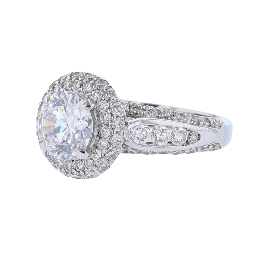 18K White Gold Round Cut Diamond Engagement Ring