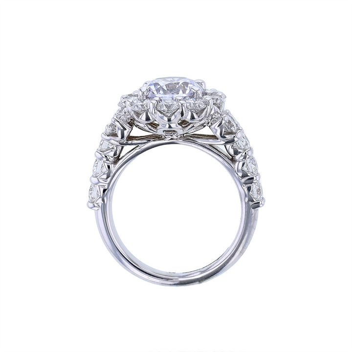 18K White Gold Round Diamond Halo Engagement Ring