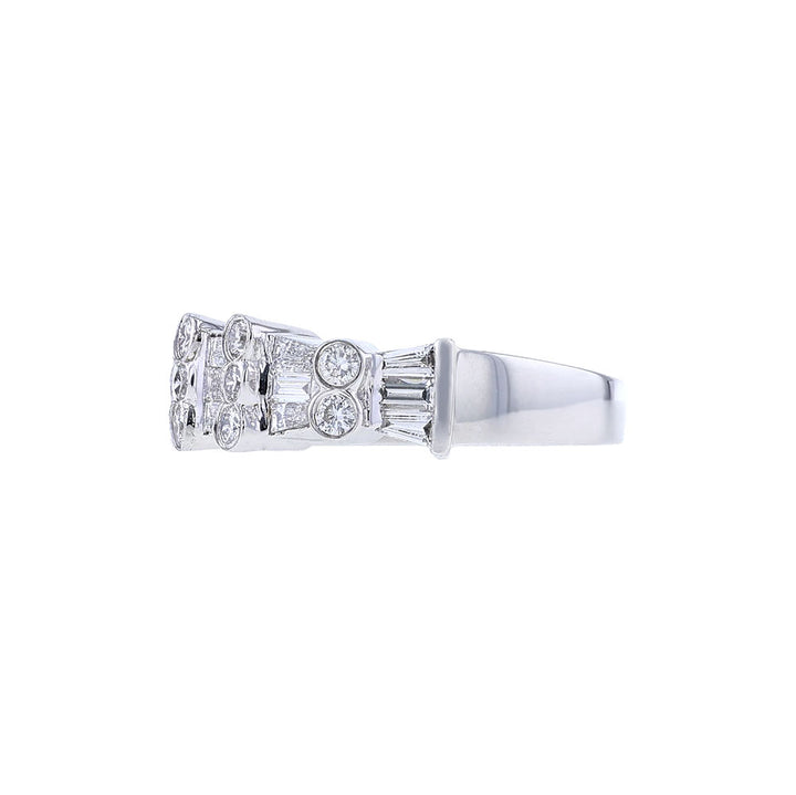 18K White Gold  Round Baguette Diamond Ring