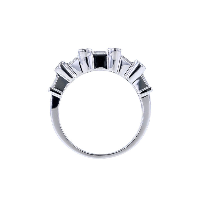 18K White Gold  Round Baguette Diamond Ring