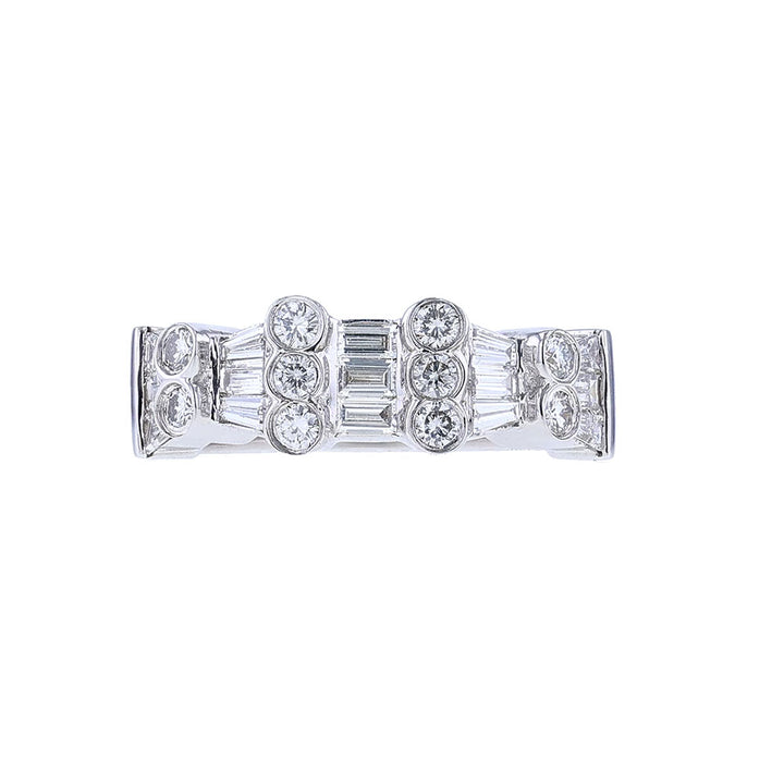 18K White Gold  Round Baguette Diamond Ring