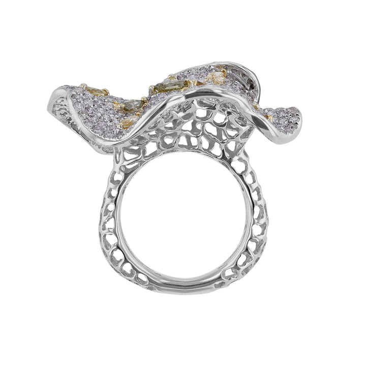 White & Yellow Diamond Wavy Disc Ring, 5.73ct.