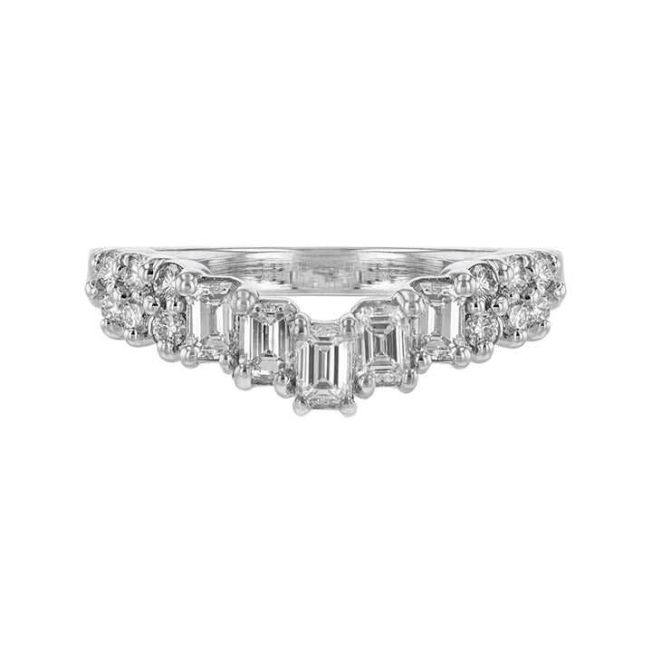 V- Shaped Emerald & Round Diamond Band
