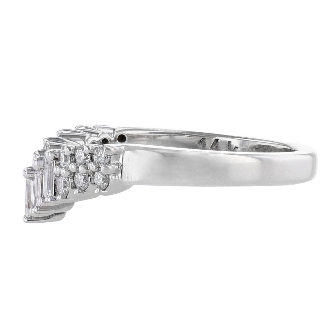Round & Emerald Diamond Contour Band