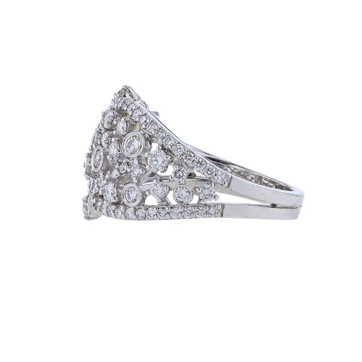 18k White Gold Scatter Diamond Swirl Ring