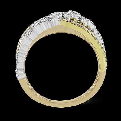 Right Hand Ring in 18k Gold with Diamonds