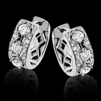 Hoop Earring in 18k Gold with Diamonds