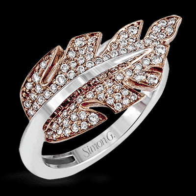 Right Hand Ring in 18k Gold with Diamonds
