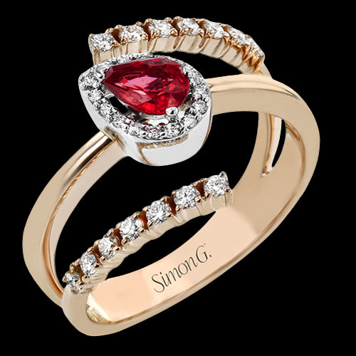 Color Ring in 18k Gold with Diamonds