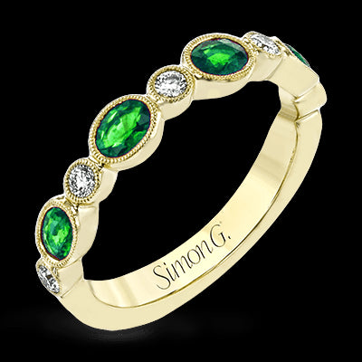 Color Ring in 18k Gold with Diamonds