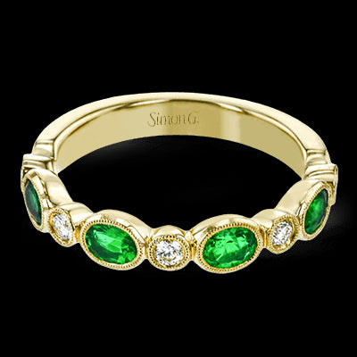 Color Ring in 18k Gold with Diamonds