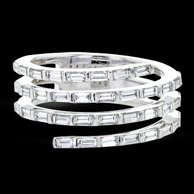 Right Hand Ring in 18k Gold