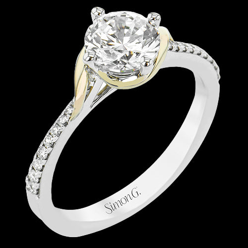 Engagement Ring in 18k Gold with Diamonds