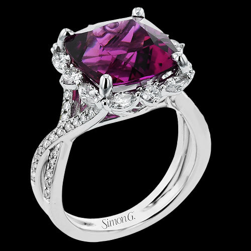 Color Ring in 18k Gold with Diamonds