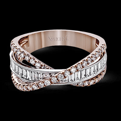 Right Hand Ring in 18k Gold with Diamonds