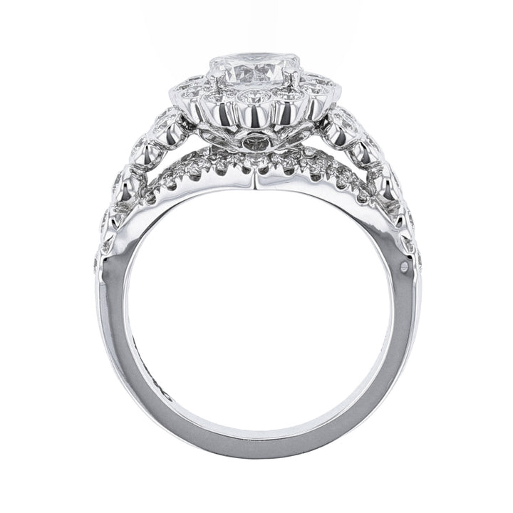 18K White Gold Round Halo Diamond Ring