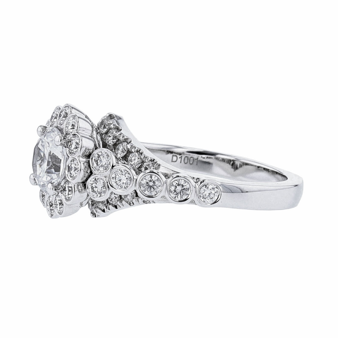 18K White Gold Round Halo Diamond Ring