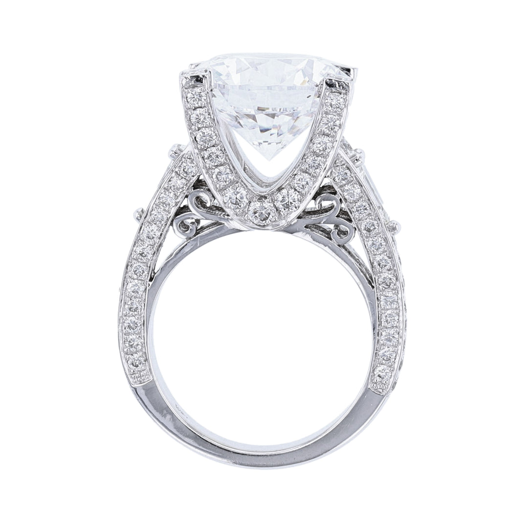 14K White Gold Round Kite Diamond Ring