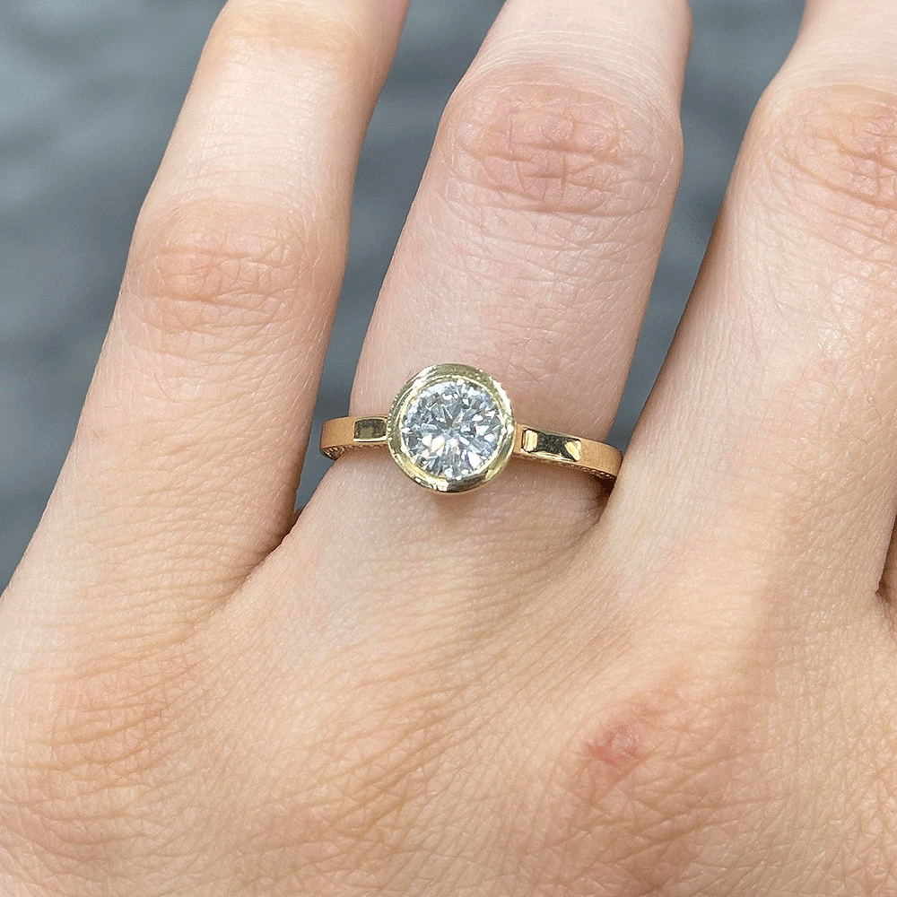 1.40CT.TW ROUND LAB DIAMOND SOLITAIRE ENGAGEMENT RING - Nazarelle