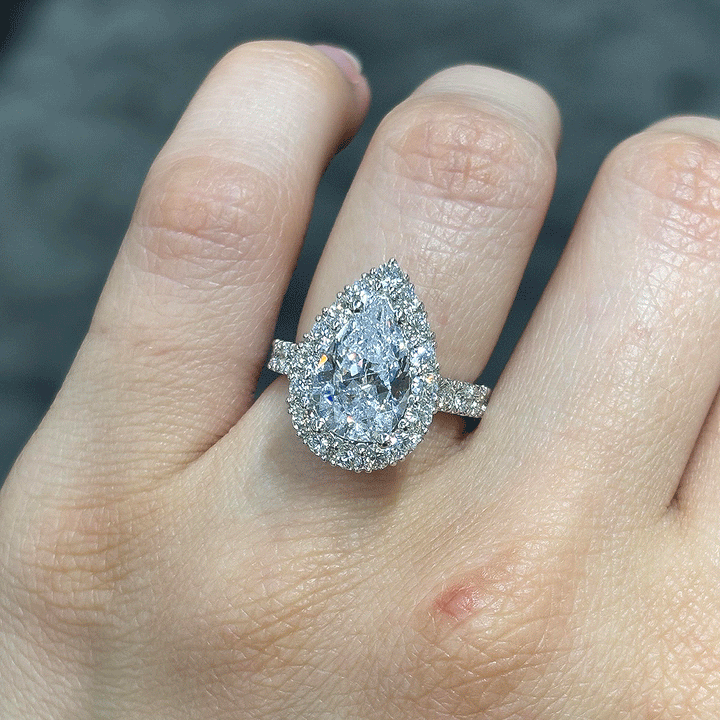4.90CT.TW PEAR LAB DIAMOND HALO ENGAGEMENT RING - Nazarelle