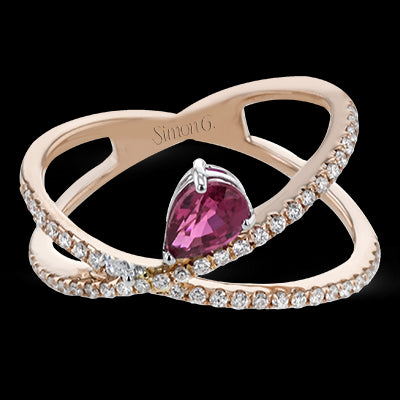 Color Ring in 18k Gold with Diamonds