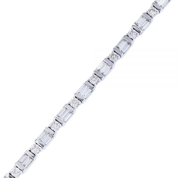 Nazar's 18k white gold diamond tennis bracelet baguette round