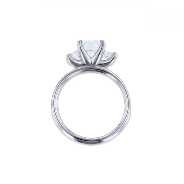 18K White Gold Round Cut Diamond Engagement Ring18K White Gold Round Cut Diamond Ring